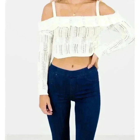 Women’s Cropped Cold Shoulder Blouse - Picture 5 of 5